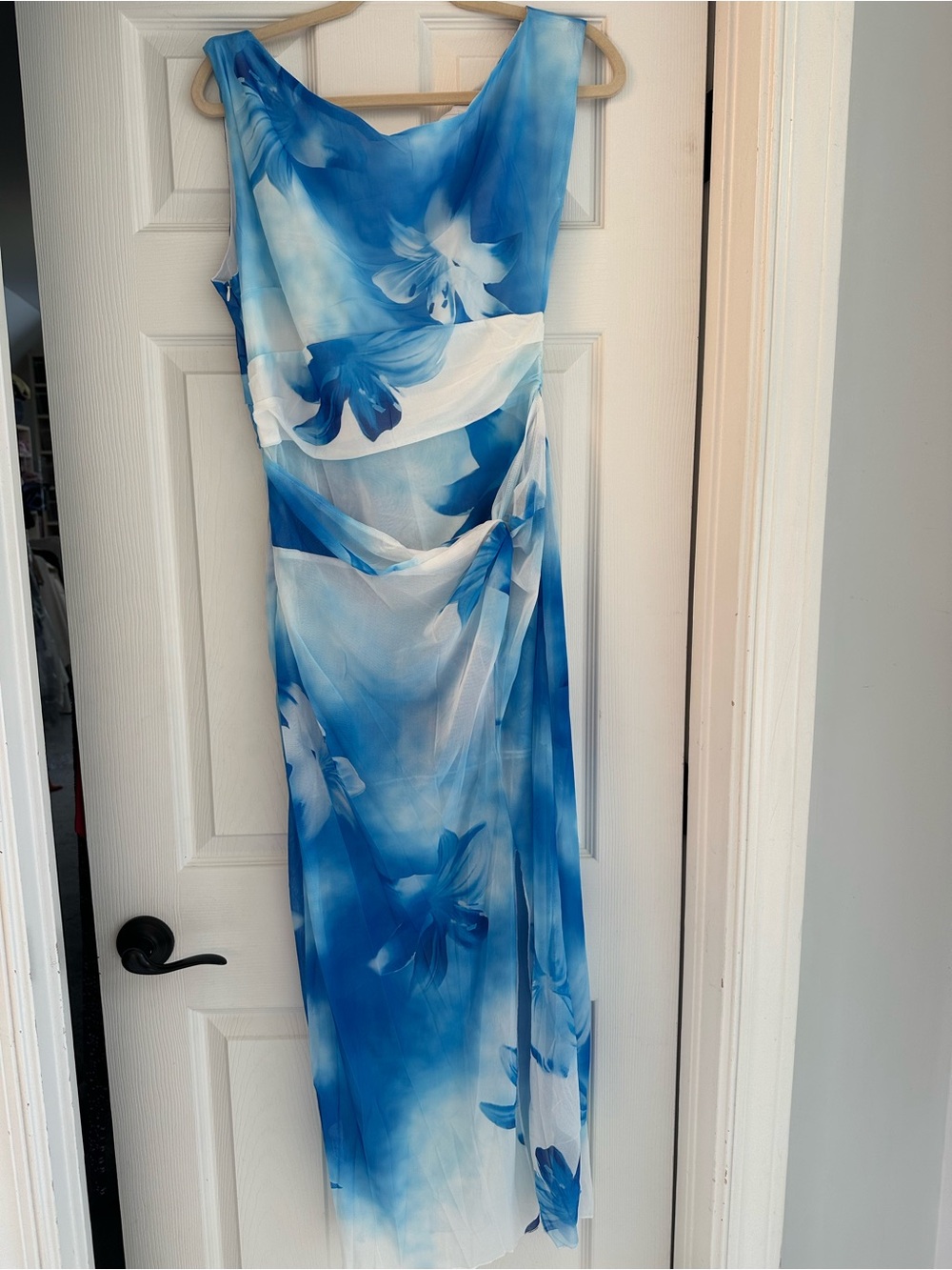 Elegant Blue & White Floral Maxi Dress